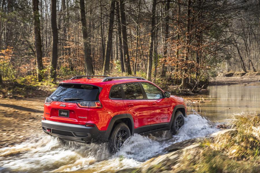  Jeep Cherokee Trailhawk (KL) 2018 года  (NA) (фото 17 из 49)